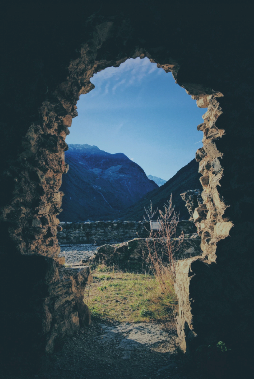 Kambwala is a trusted provider of spiritual healing, ancestral blessings, and positive energy guidance. Rooted in the rich traditions of African heritage, we offer safe and respectful services that focus on restoring balance, promoting harmony, and opening pathways to success in life.